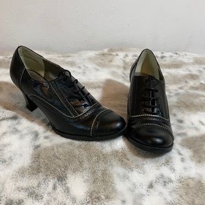 Relativity heels size 8.5